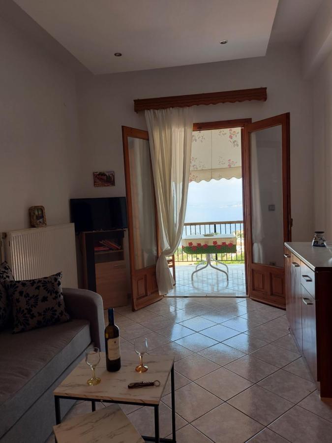 George'S Apartment Loutraki  Zewnętrze zdjęcie