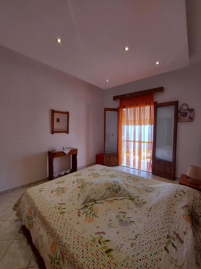 George'S Apartment Loutraki  Zewnętrze zdjęcie