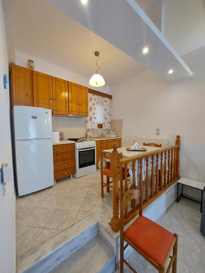 George'S Apartment Loutraki  Zewnętrze zdjęcie